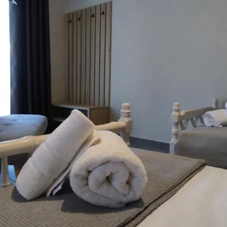 Harmony House Marathpoli 4 *